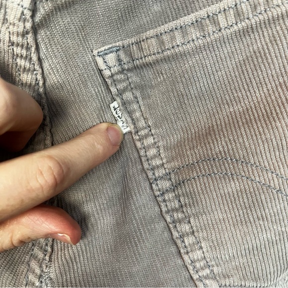 THE CUTEST LEVIS MINI SKIRT - Picture 3 of 4